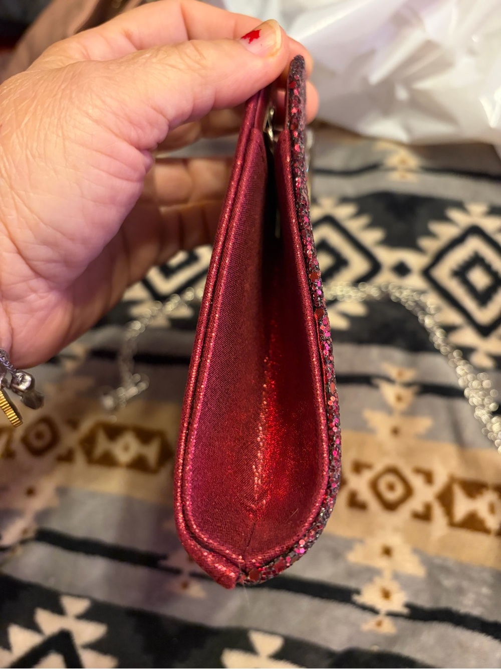 NWT Sparkling Fuchsia/Burgundy Glitter Clutch with Silver Crossbody Chain - Picture 5 of 14